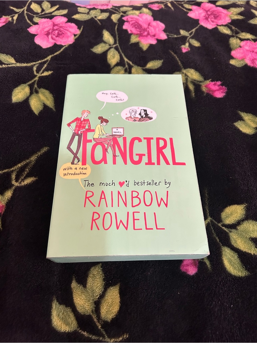 Fangirl by - Rainbow Rowell Mint Cover